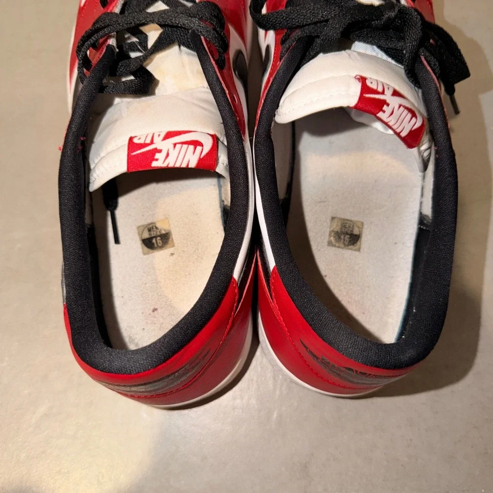 Air Jordan 1 Retro Low OG Chicago Mens 16 Red White Black 705329-600 2016 Clean